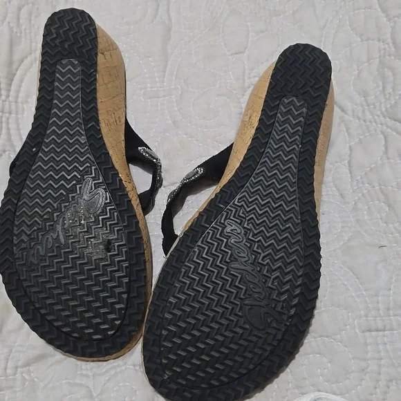 Sandals - Picture 2 of 2